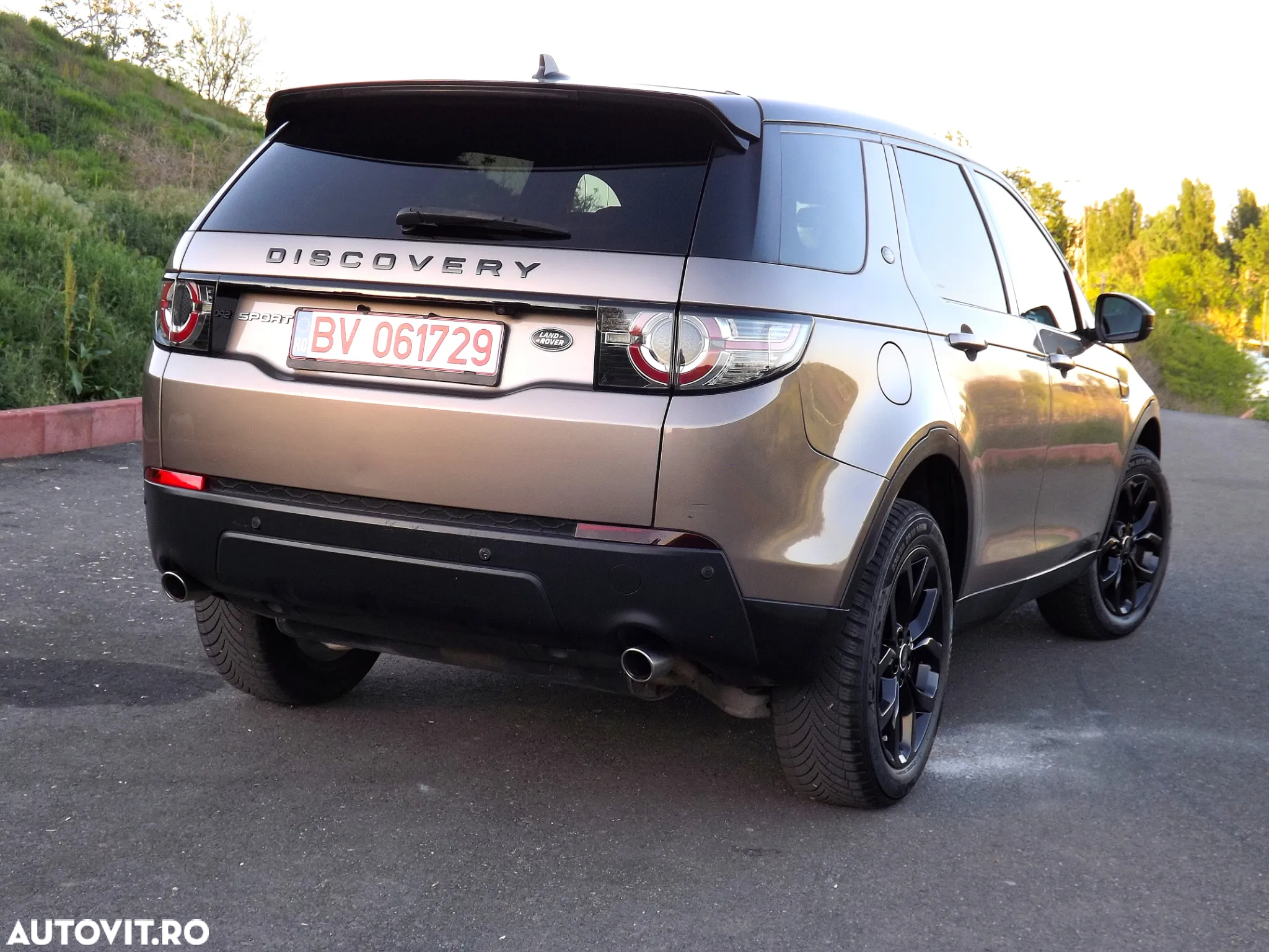 Land Rover Discovery Sport 2.0 l TD4 HSE Luxury Aut. - 11
