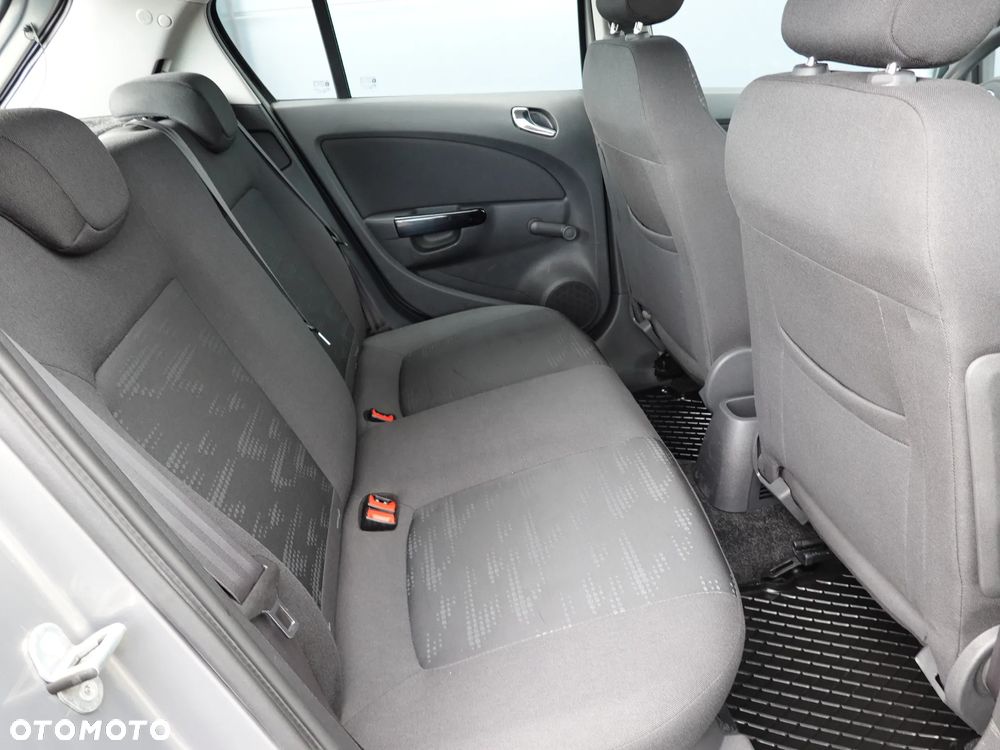 Opel Corsa 1.2 16V Edition / Active - 17