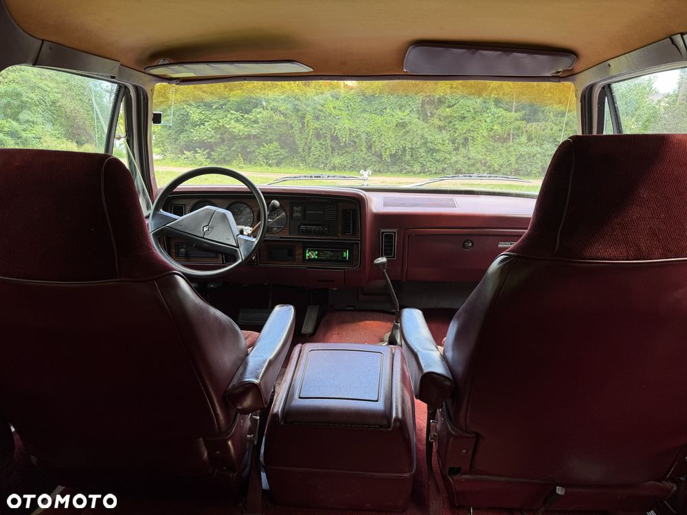 Dodge RAM - 8