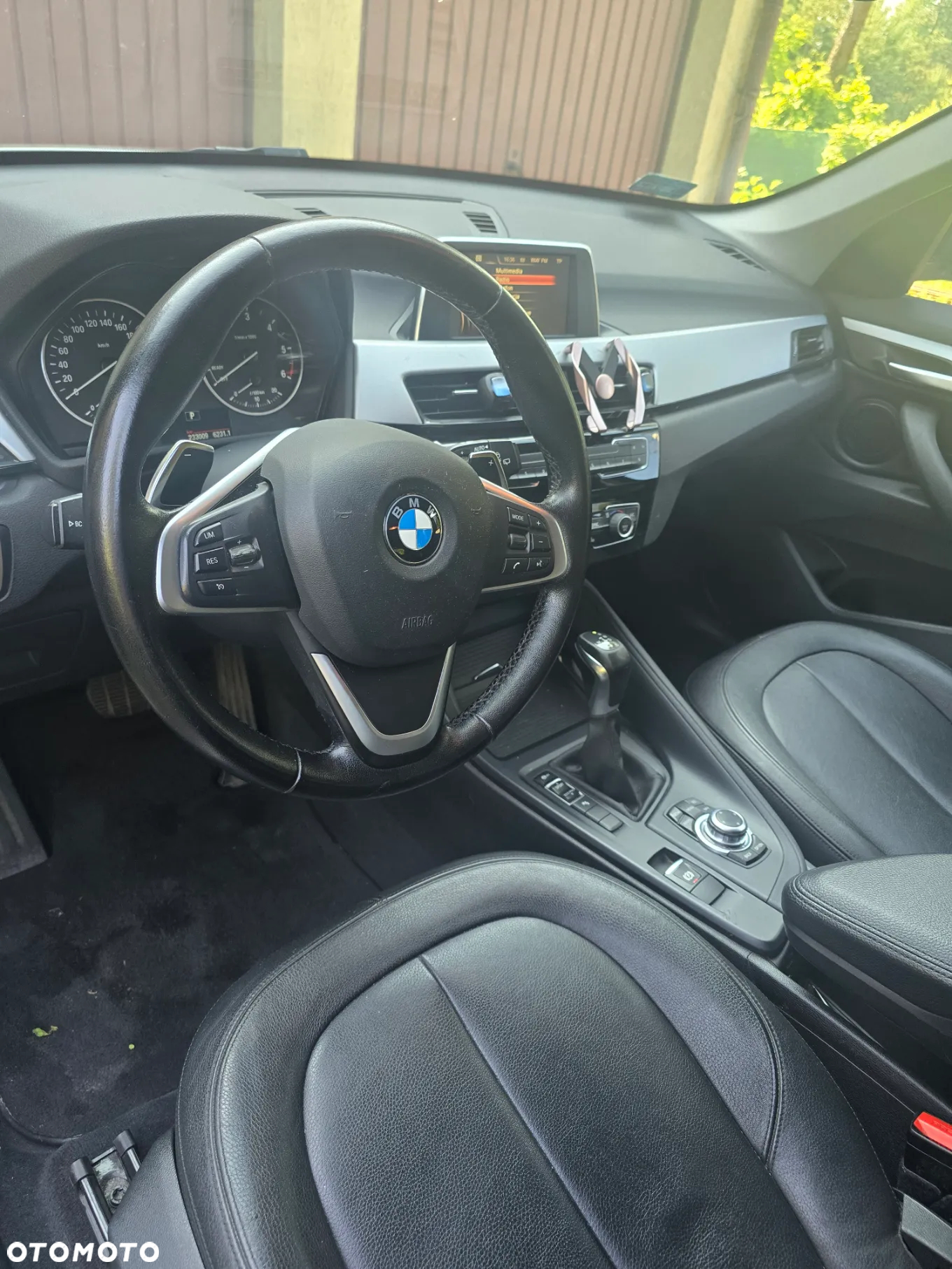 BMW X1 sDrive18d - 11