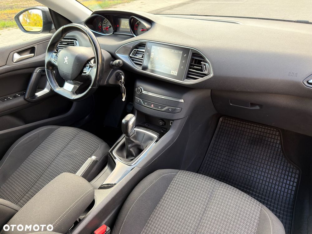 Peugeot 308 - 26