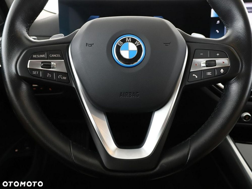 BMW Seria 3 330e PHEV - 22