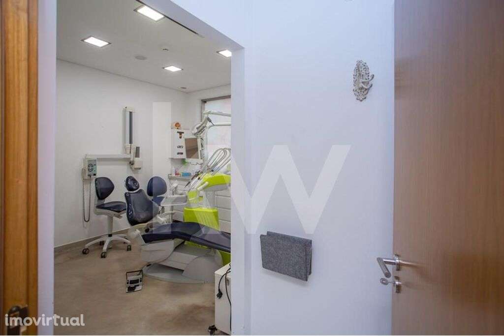 Clinica Dentária Equipada| OEIRAS | Oportunidade Única de Investimento - Grande imagem: 3/28