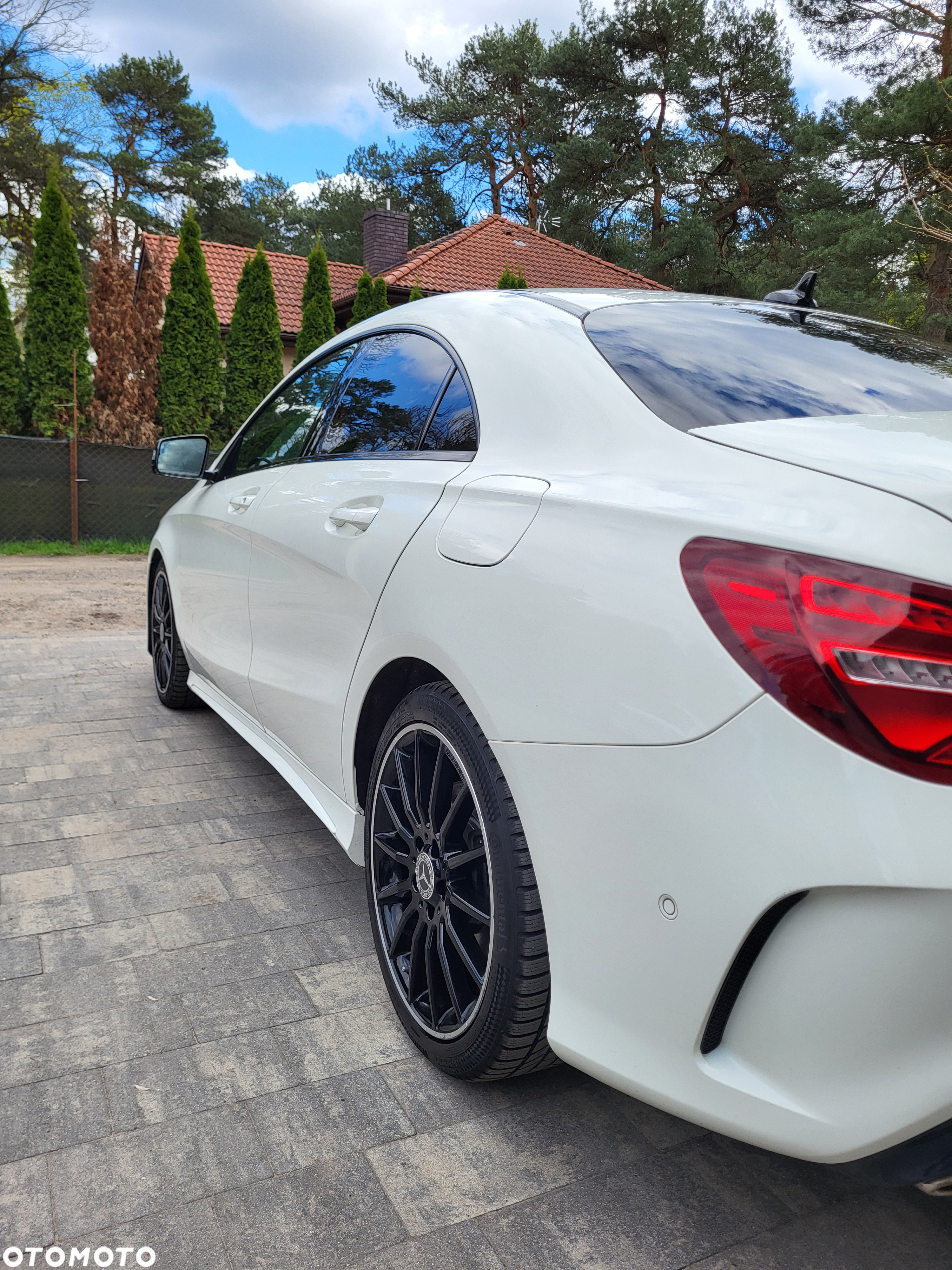 Mercedes-Benz CLA 220 4-Matic AMG Line - 6