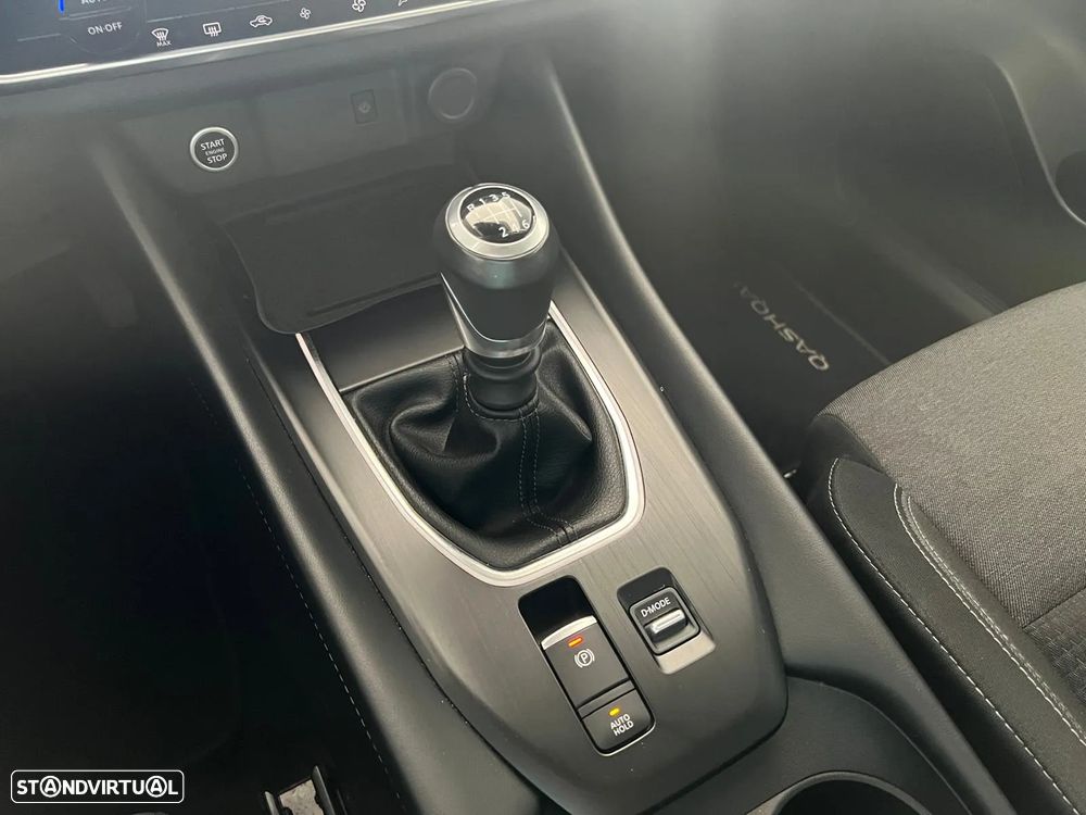 Nissan Qashqai 1.3 DIG-T N-Connecta LED - 23