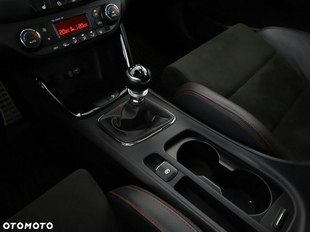 Kia ProCeed 1.6 T-GDI GT-Track - 29