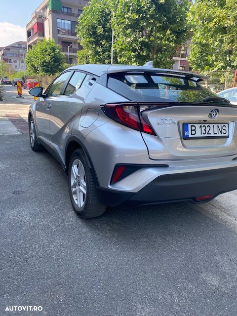 TOYOTA C-HR 2022 — imagine 4