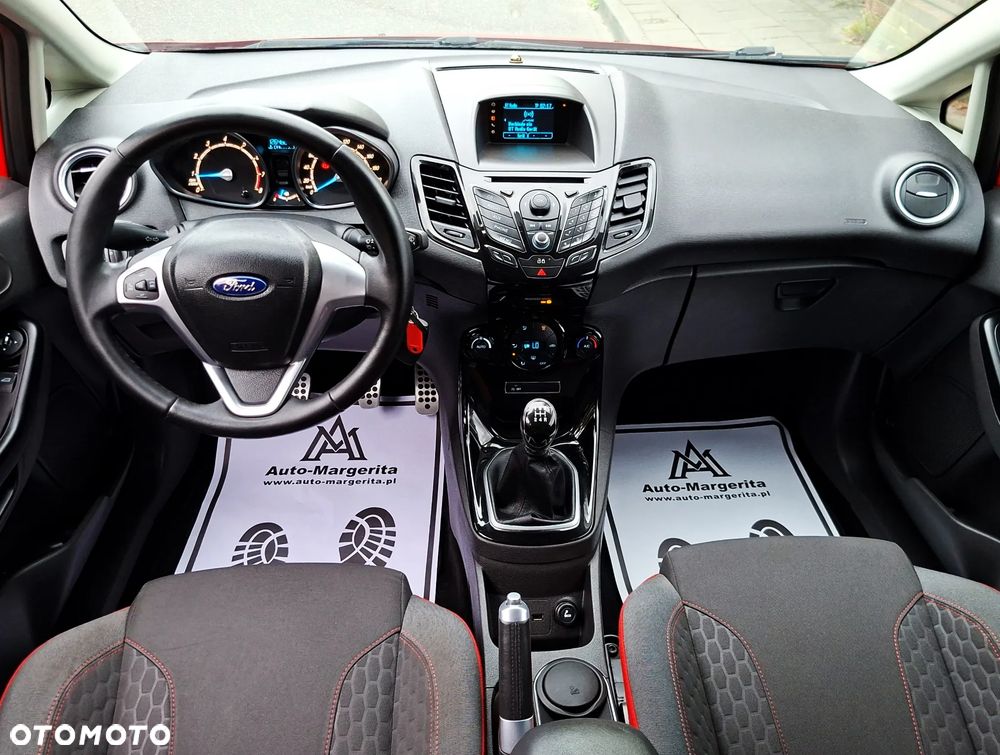 Ford Fiesta 1.0 EcoBoost STart-Stop ST-LINE - 32