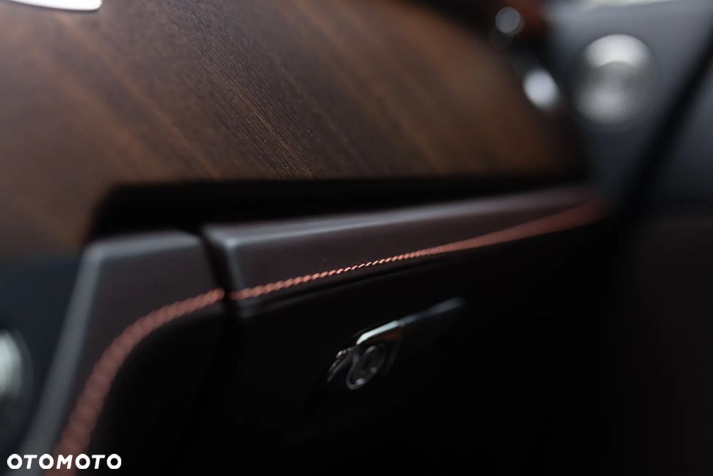 Rolls-Royce Wraith Standard - 36