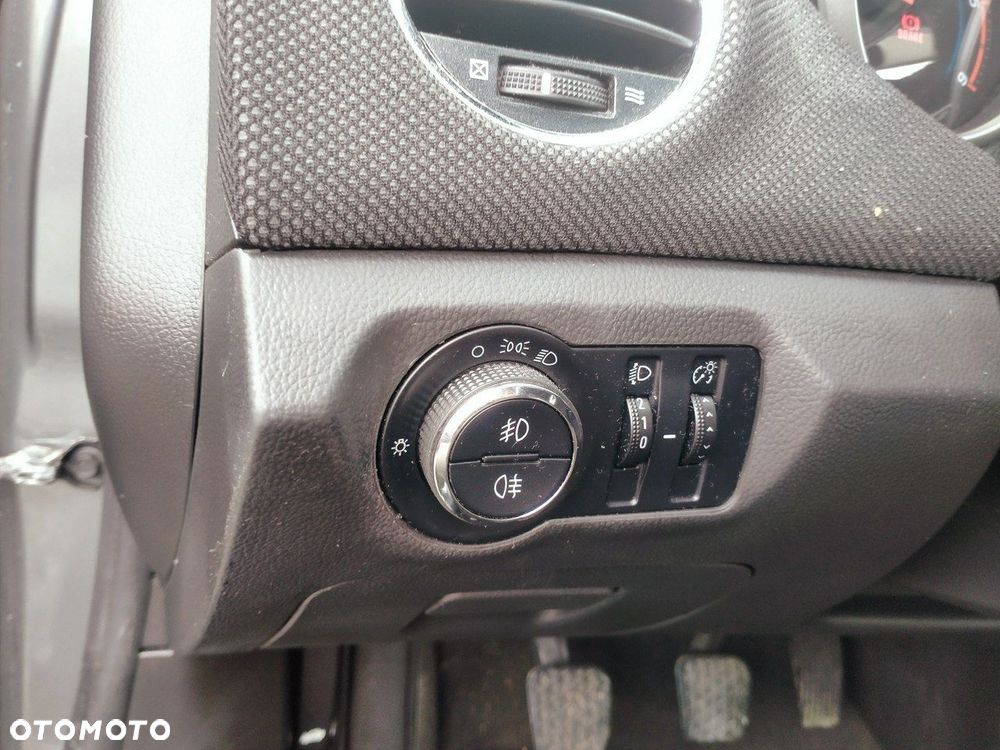 Chevrolet Cruze - 15