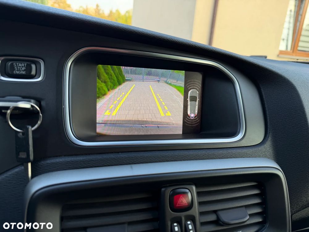 Volvo V40 D2 Geartronic Momentum - 30