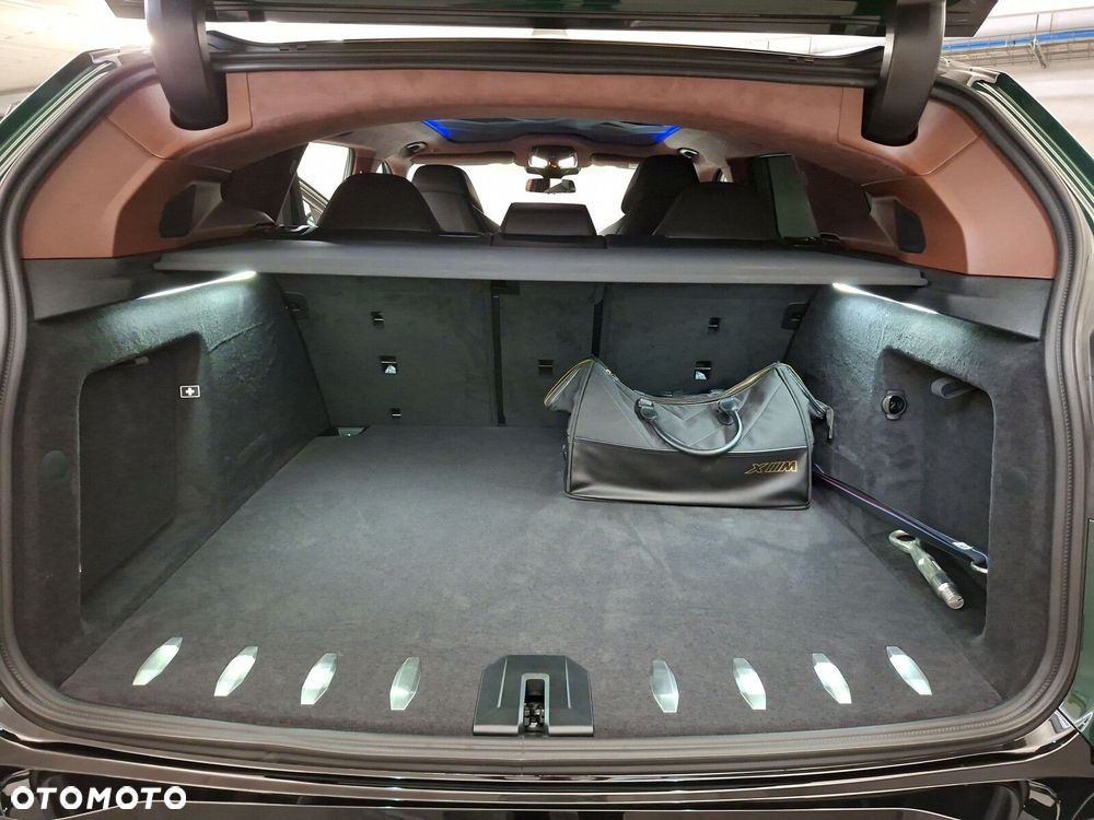 BMW XM - 19