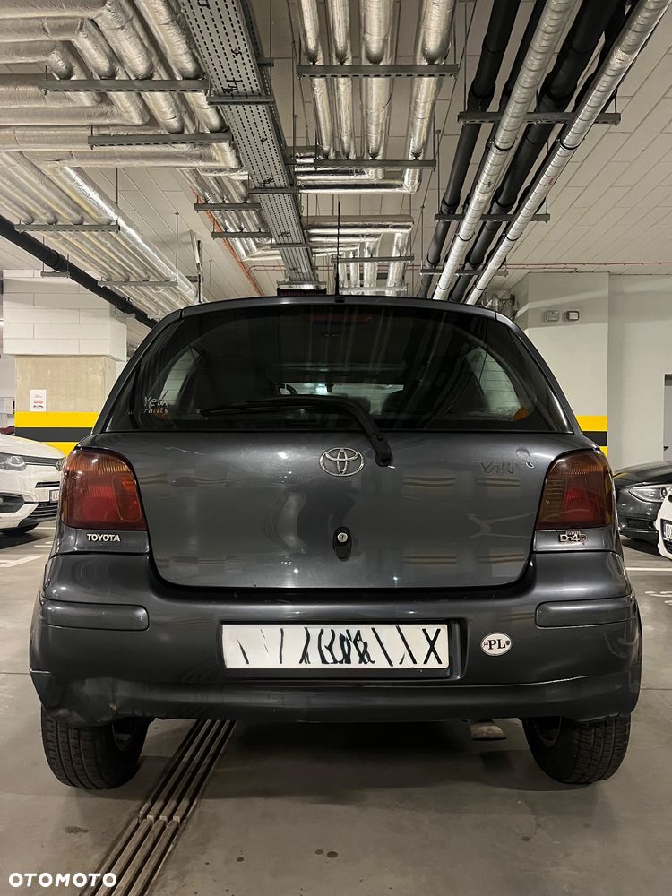 Toyota Yaris - 9