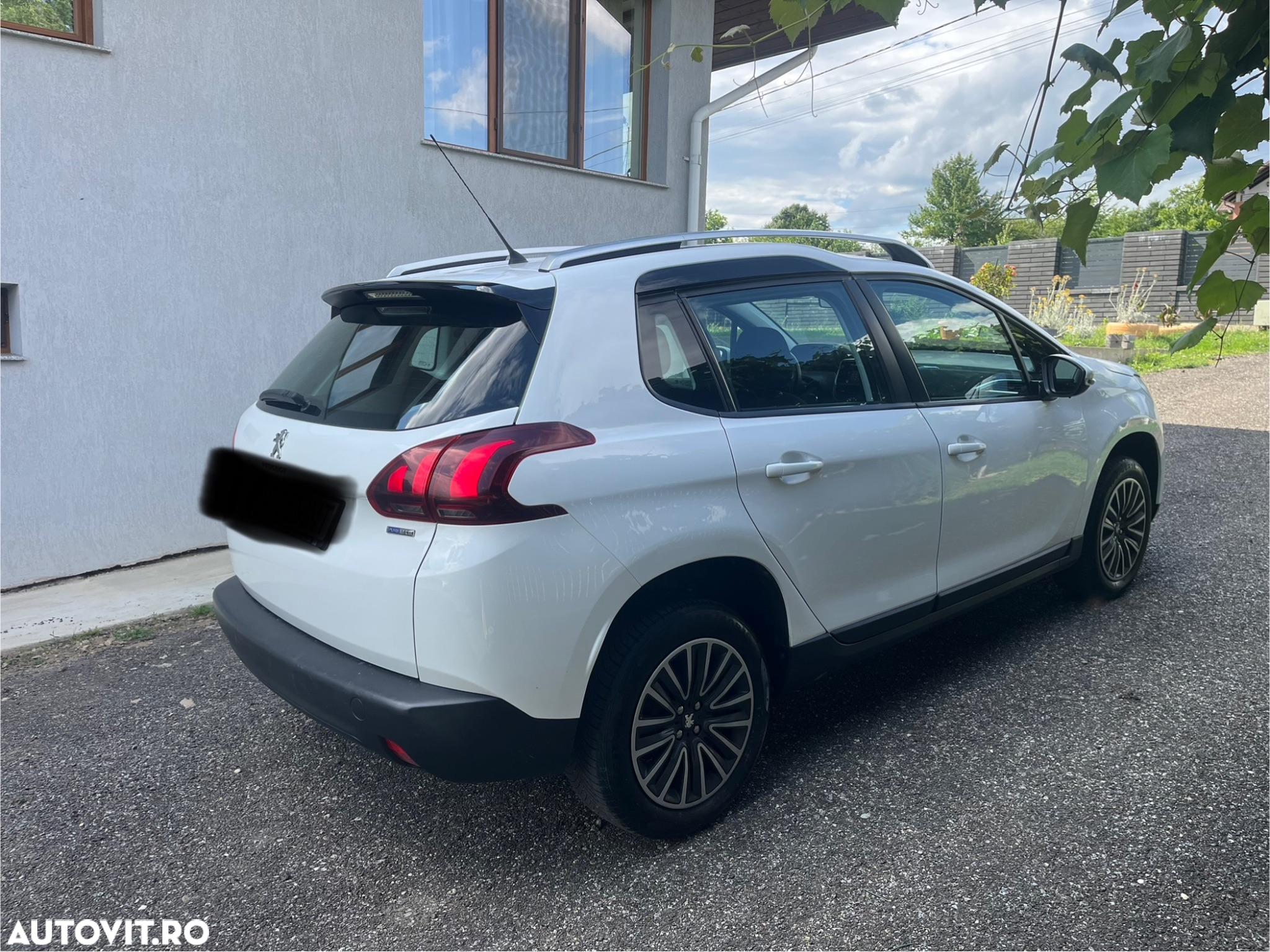 Peugeot 2008 1.2 PureTech Turbo Active - 6