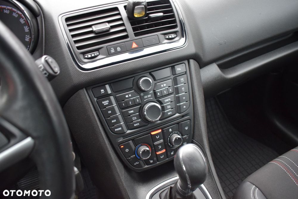 Opel Meriva ver-1-4-automatik-style - 9