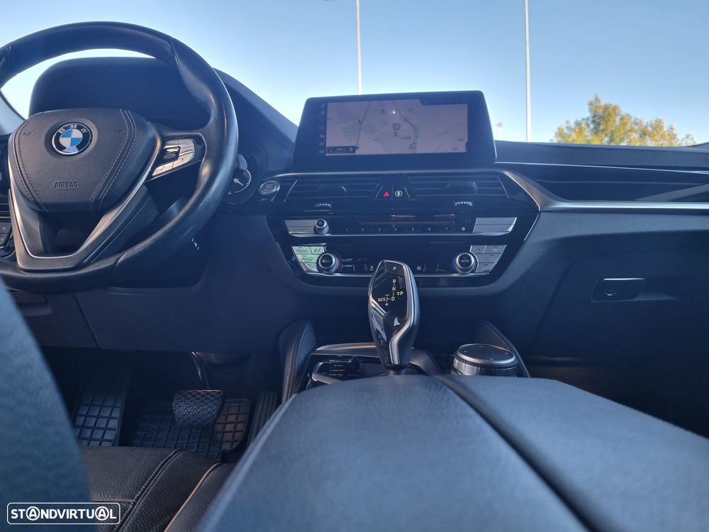 BMW 520 d Line Luxury Auto - 35