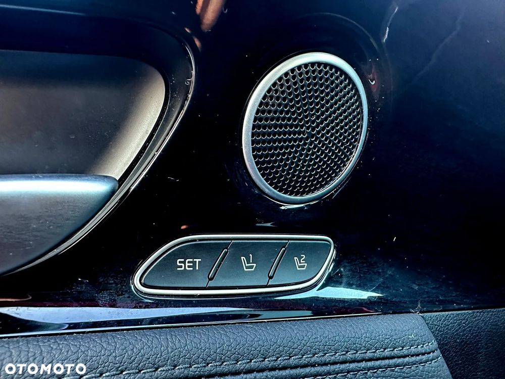 Kia Stinger 2.0 T-GDI GT Line - 25