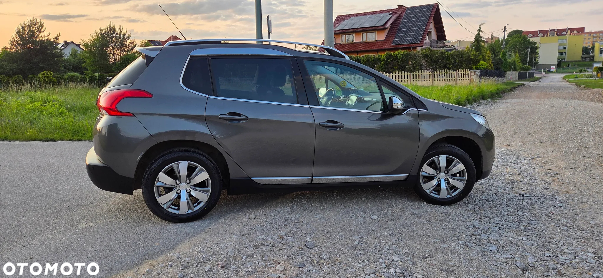 Peugeot 2008 e-HDi FAP 92 ETG6 STOP & START Allure - 6