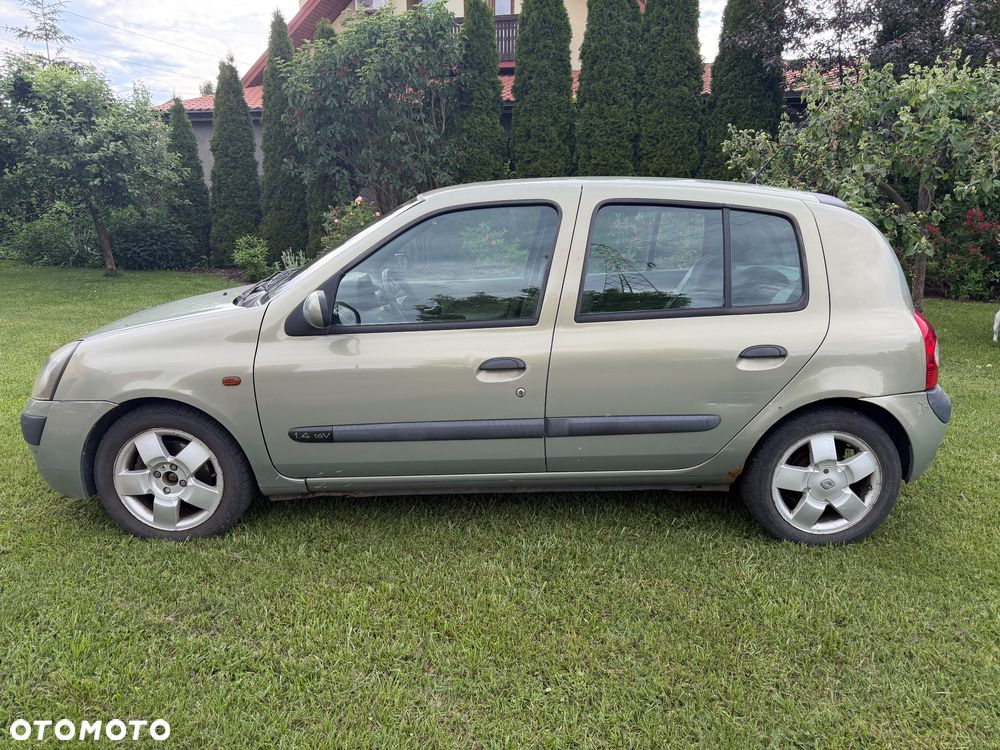 Renault Clio 1.4i RT 16V - 6
