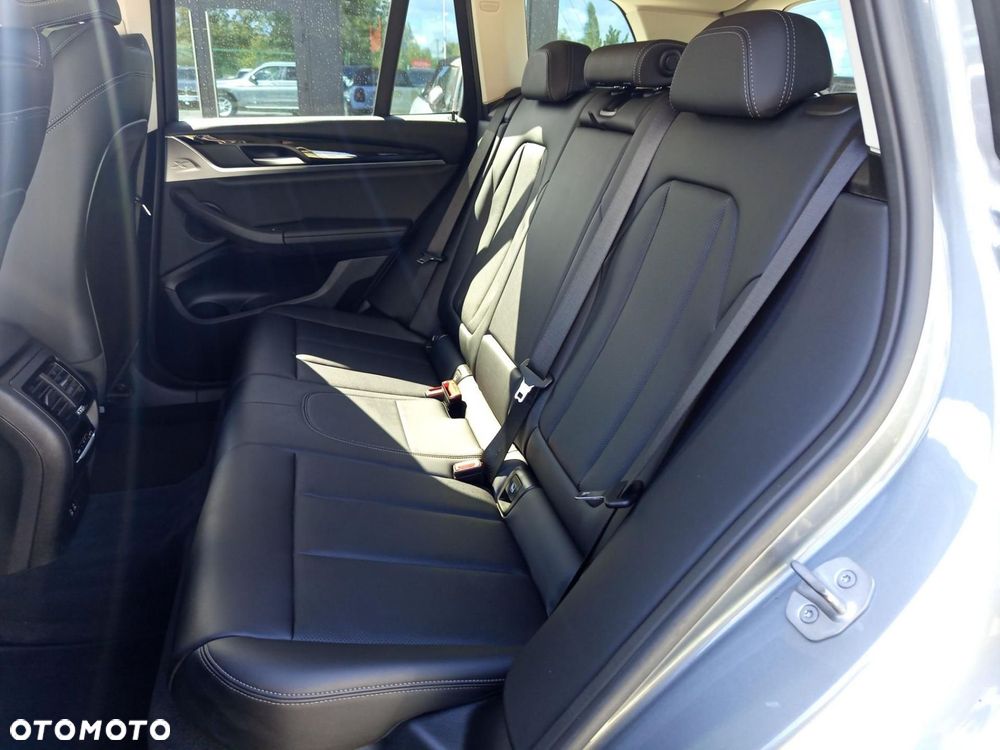 BMW X3 - 21