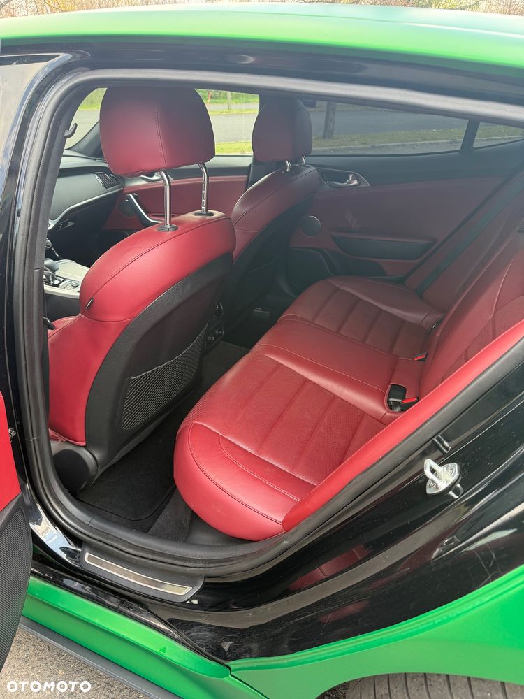 Kia Stinger 3.3 T-GDI V6 GT AWD - 16