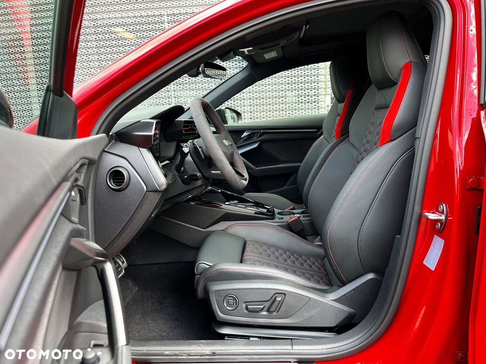 Audi RS3 Limousine - 18