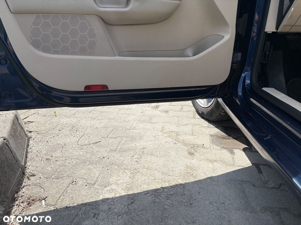 Volkswagen Golf 2.0 TDI Tour - 17