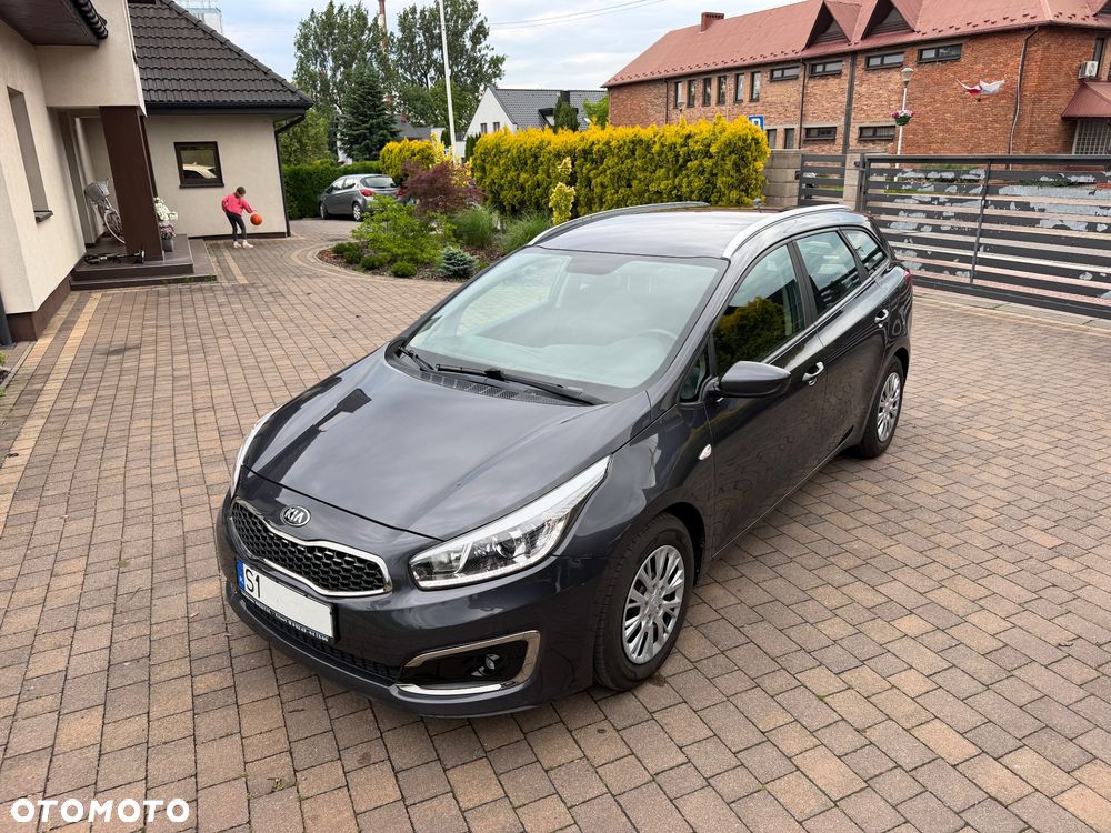 Kia Ceed 1.6 GDI Spirit - 1