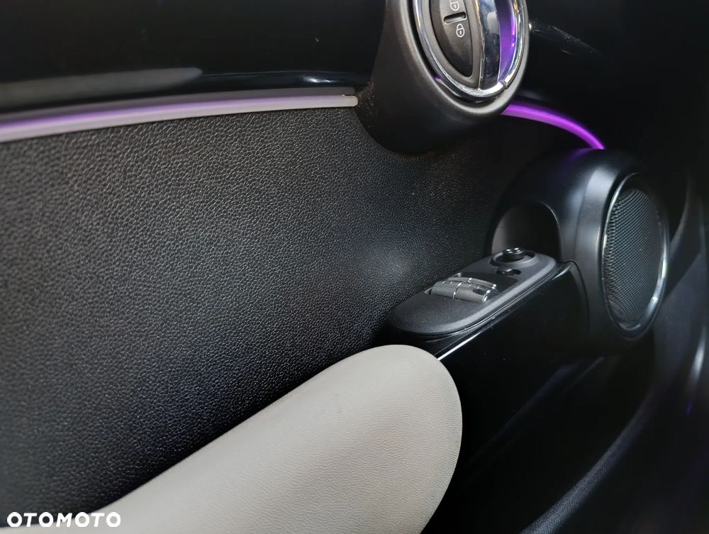 MINI ONE Standard - 38