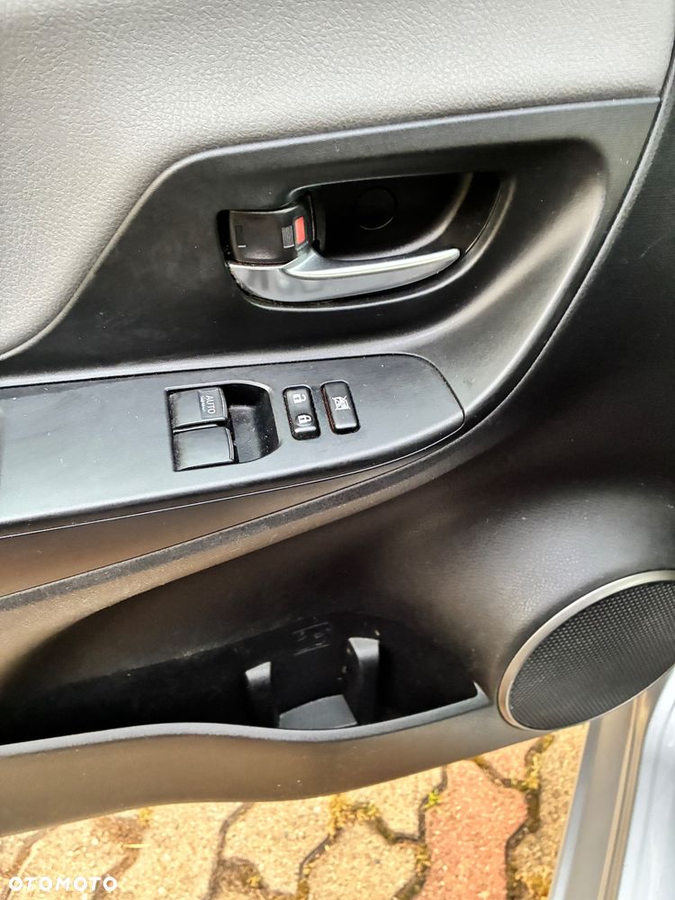 Toyota Yaris 1.33 Active - 13