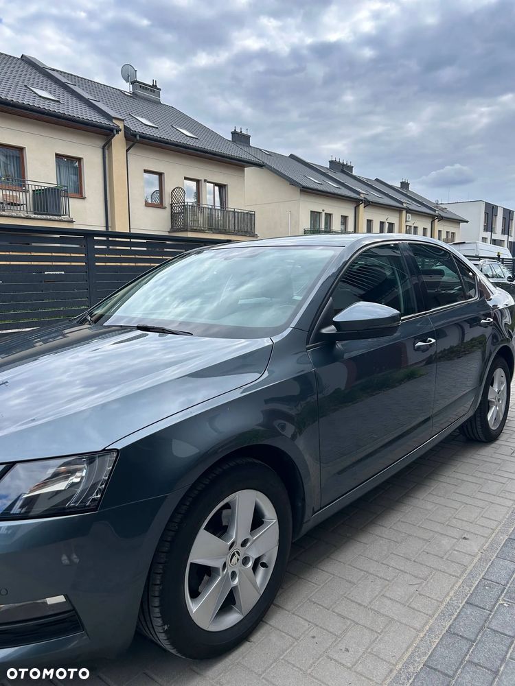 Skoda Octavia 1.6 TDI Ambition DSG - 4