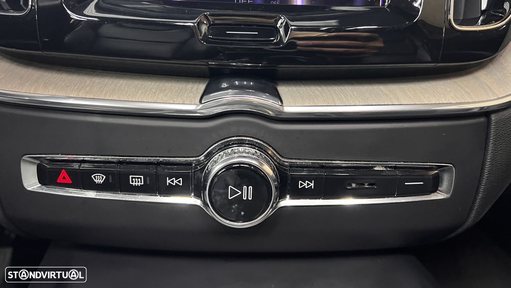 Volvo XC 60 2.0 T6 PHEV Inscription Expression AWD - 36