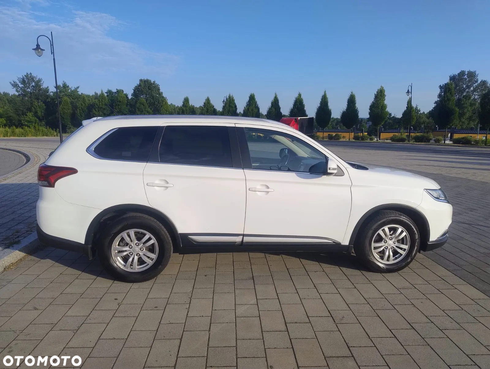 Mitsubishi Outlander 2.0 Intense 4WD CVT - 14