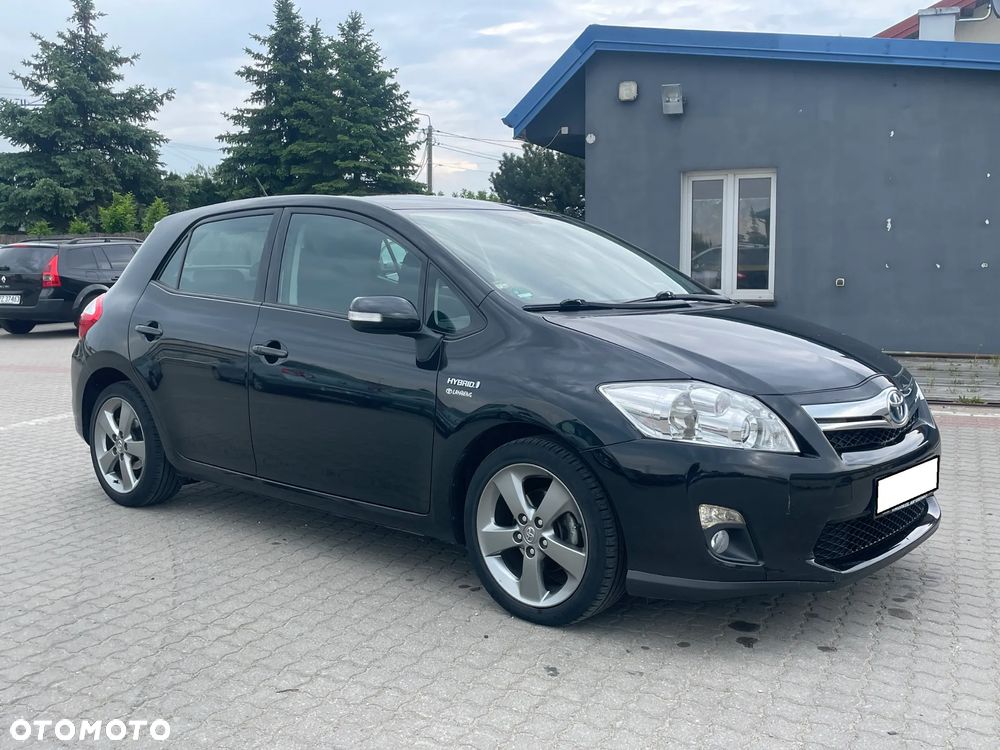Toyota Auris 1.8 VVT-i Automatik Executive - 2