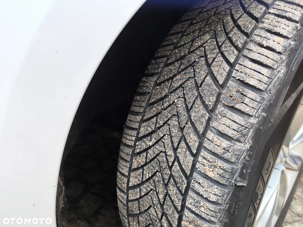 Hyundai i40 Kombi 1.7 CRDi DCT Premium - 20