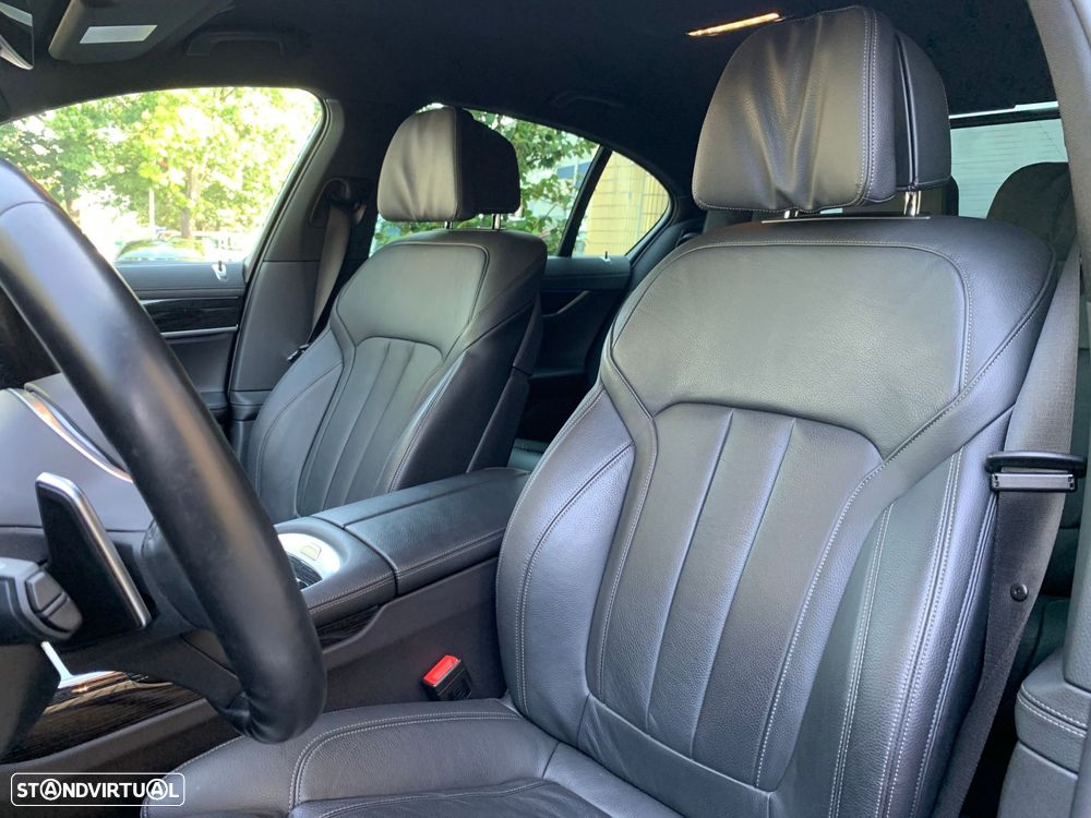 BMW 725 d Pack M - 17