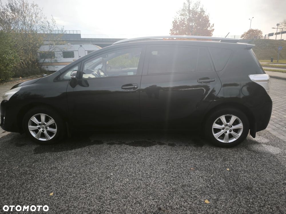 Toyota Verso 2014 photo 4