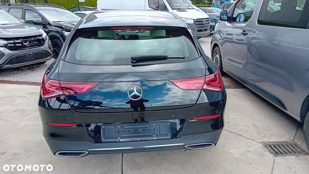 Mercedes-Benz CLA 200 d 4Matic 8G-DCT - 10