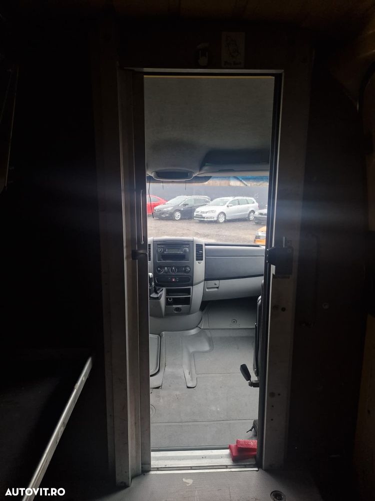 Mercedes-Benz SPRINTER 906 - 9