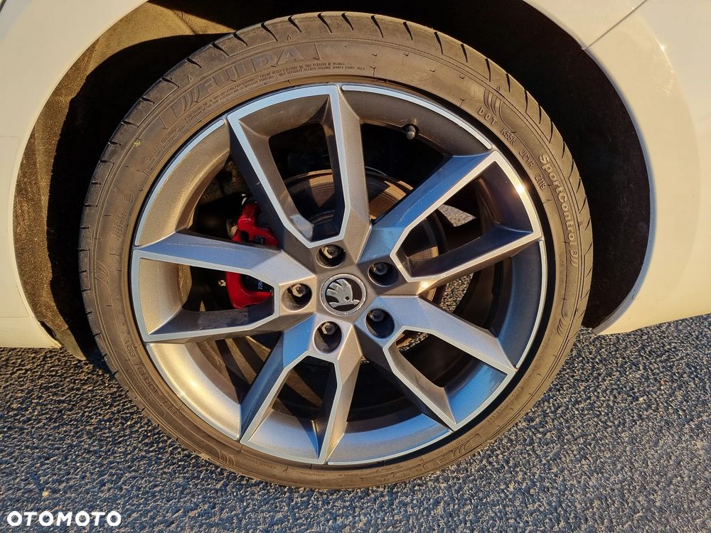 Skoda Octavia - 10