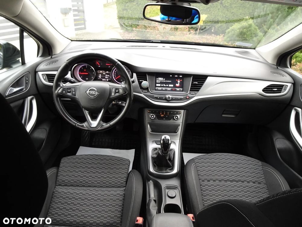 Opel Astra 1.6 CDTI Enjoy - 26