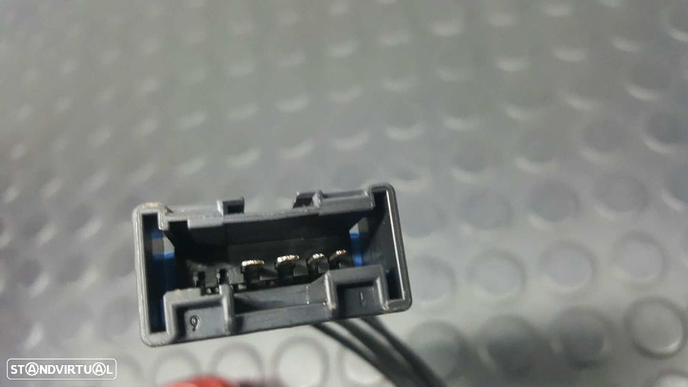 FAROLIM TRASEIRO ESQUERDO CITROEN C4 BERLINA SX - 4