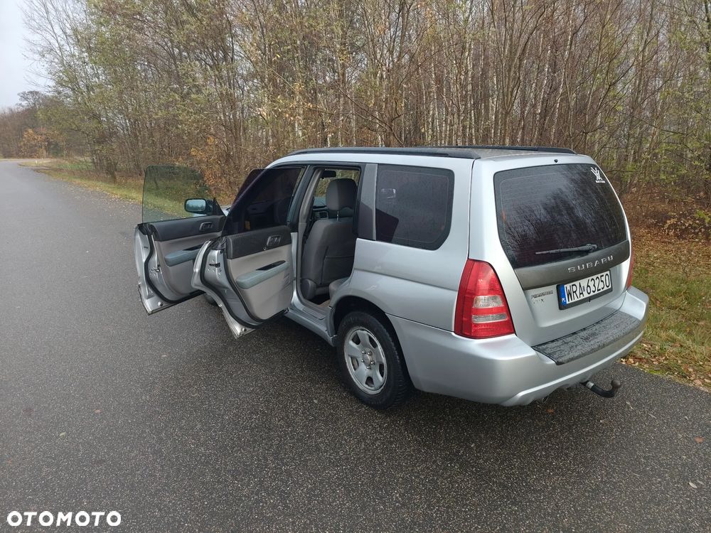Subaru Forester 2.0 XL - 4