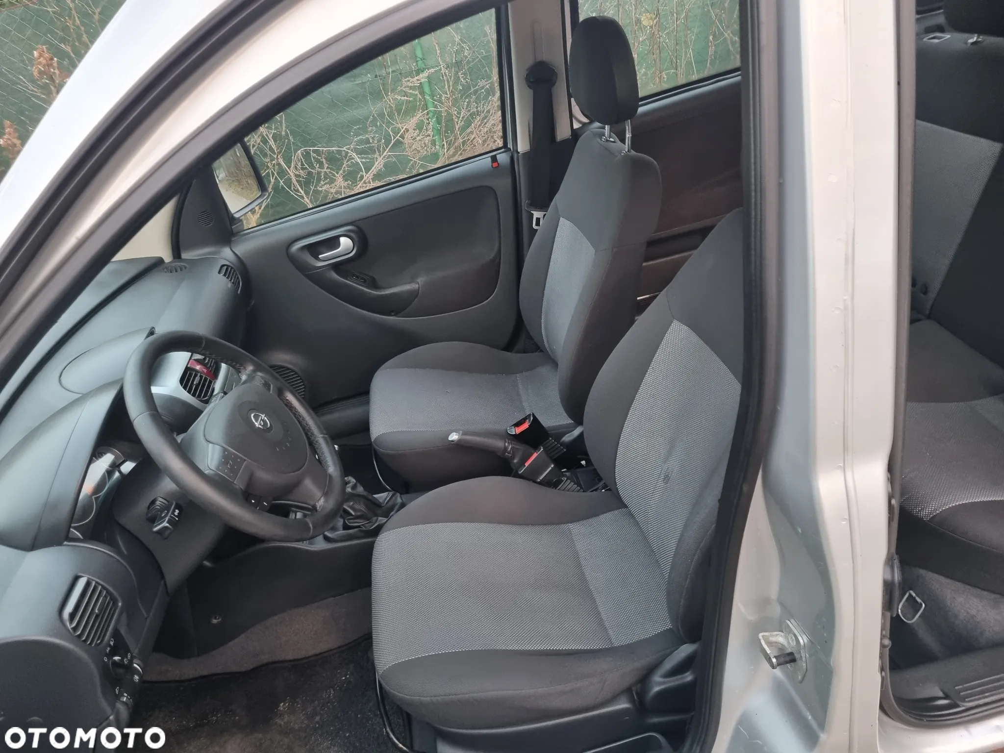 Opel Combo Tour 1.6 CNG Cosmo - 28