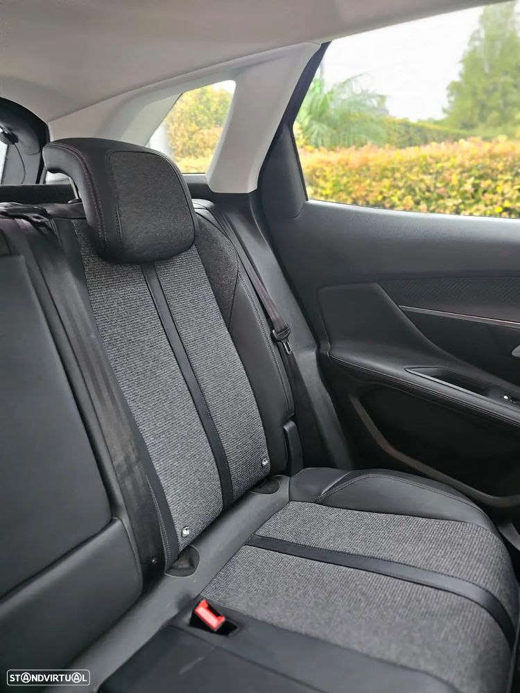 Peugeot 3008 1.5 BlueHDi GT Line EAT8 - 7