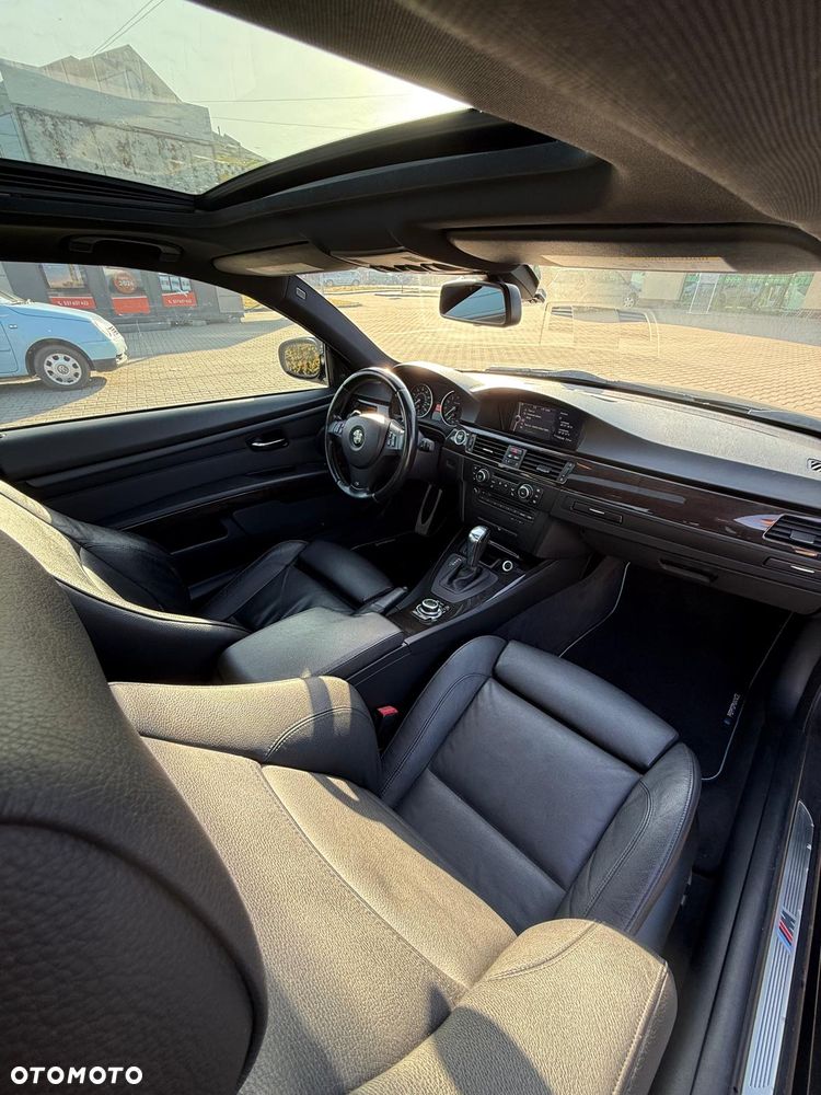 BMW Seria 3 335i xDrive M Sport Edition - 12