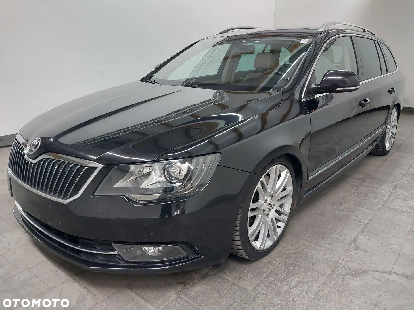 Skoda Superb Combi 3.6 V6 4x4 DSG Elegance - 1