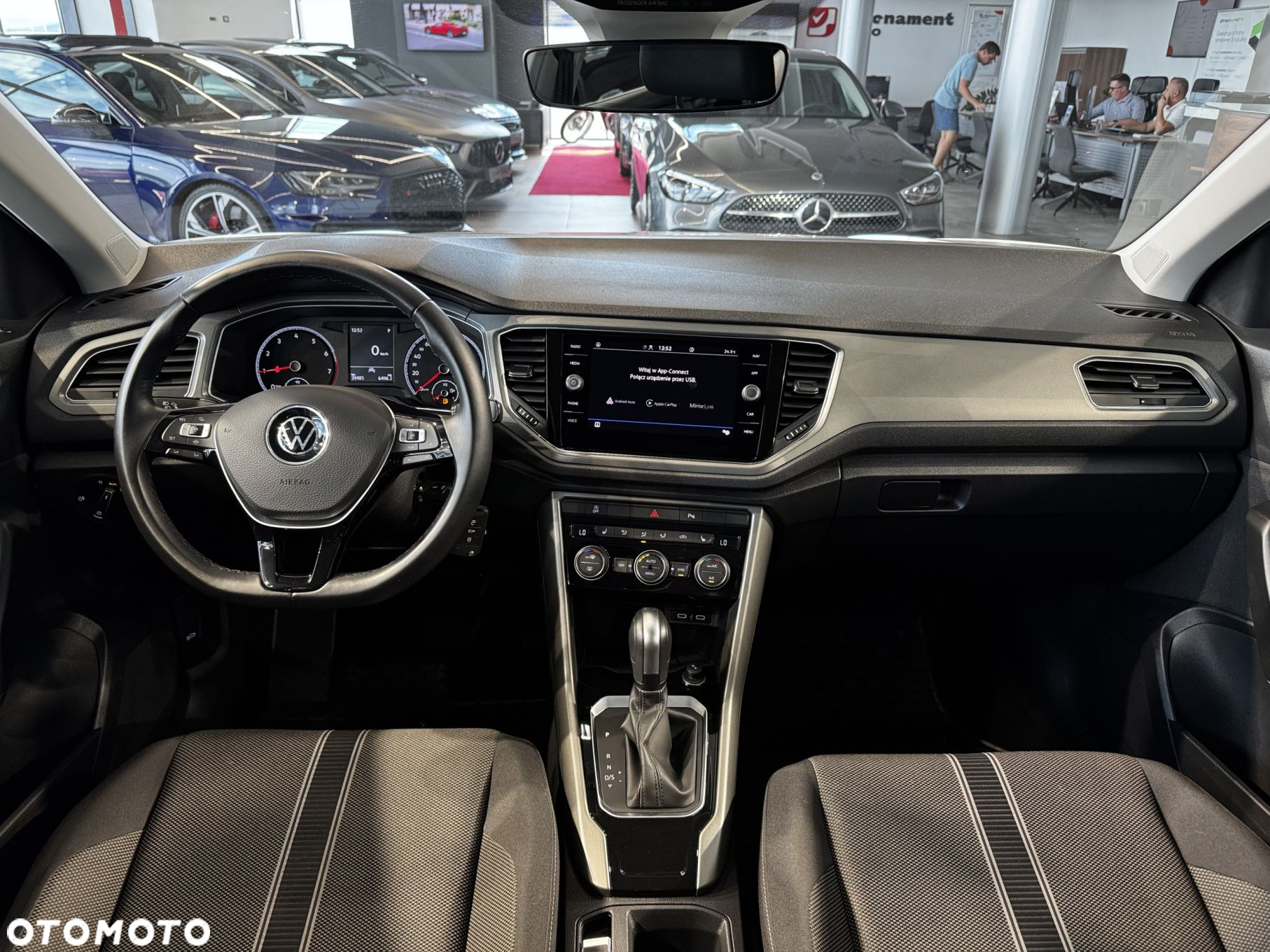 Volkswagen T-Roc - 14