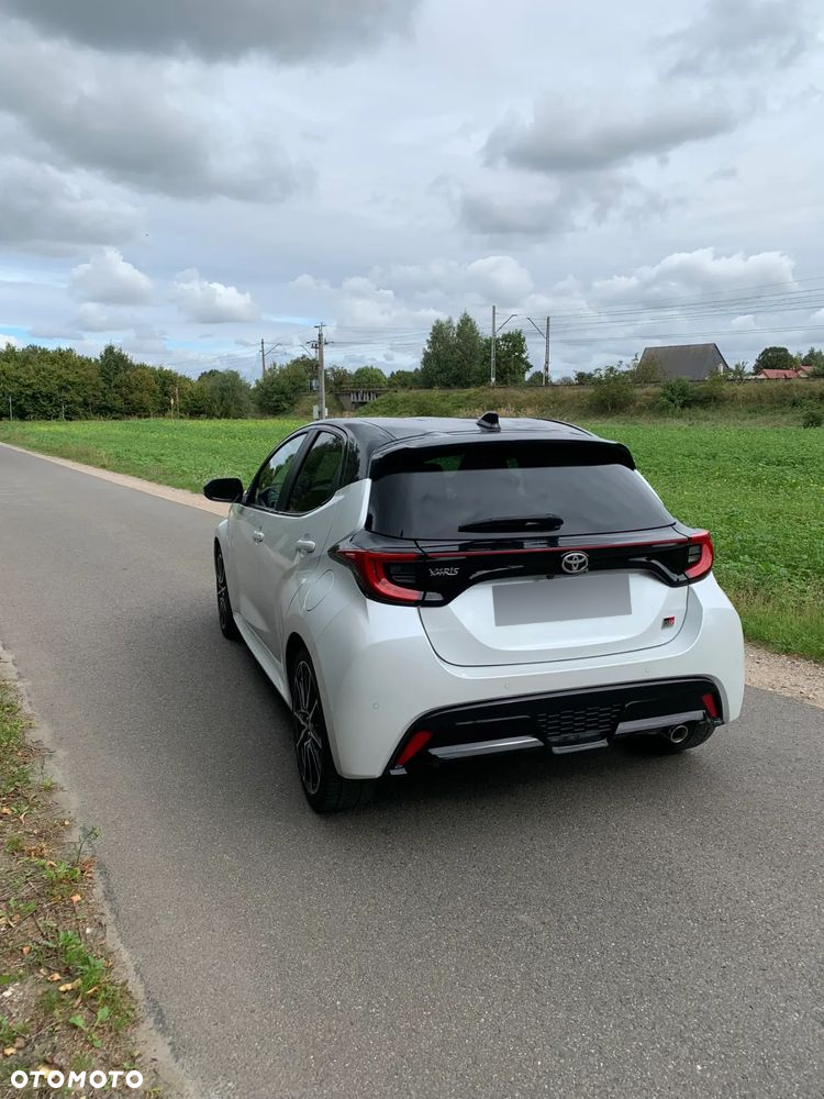 Toyota Yaris 1.5 GR Sport - 3