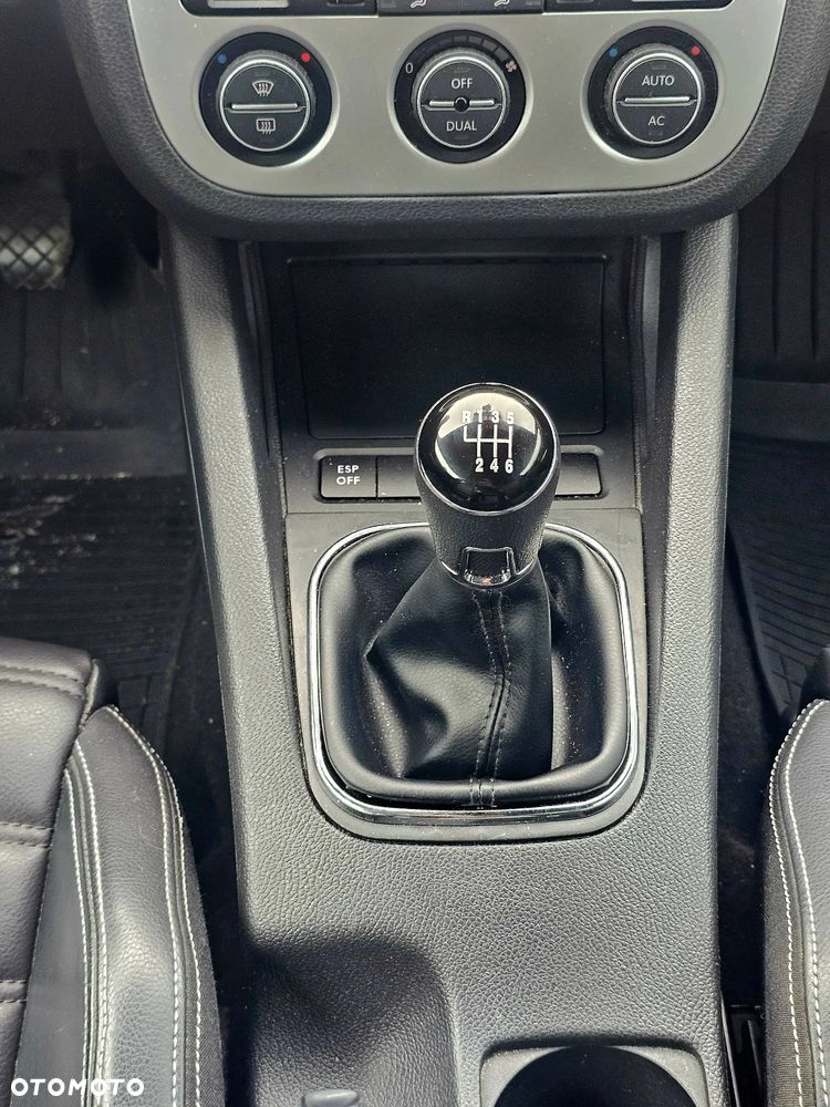 Volkswagen Scirocco 2.0 TDI - 14